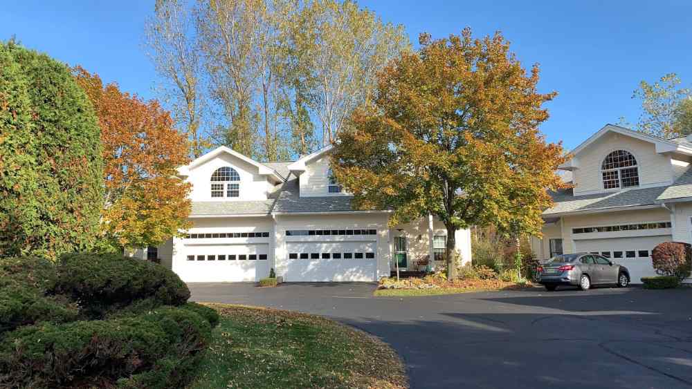 Harbor Meadows Condominiums Catamount Realty Group